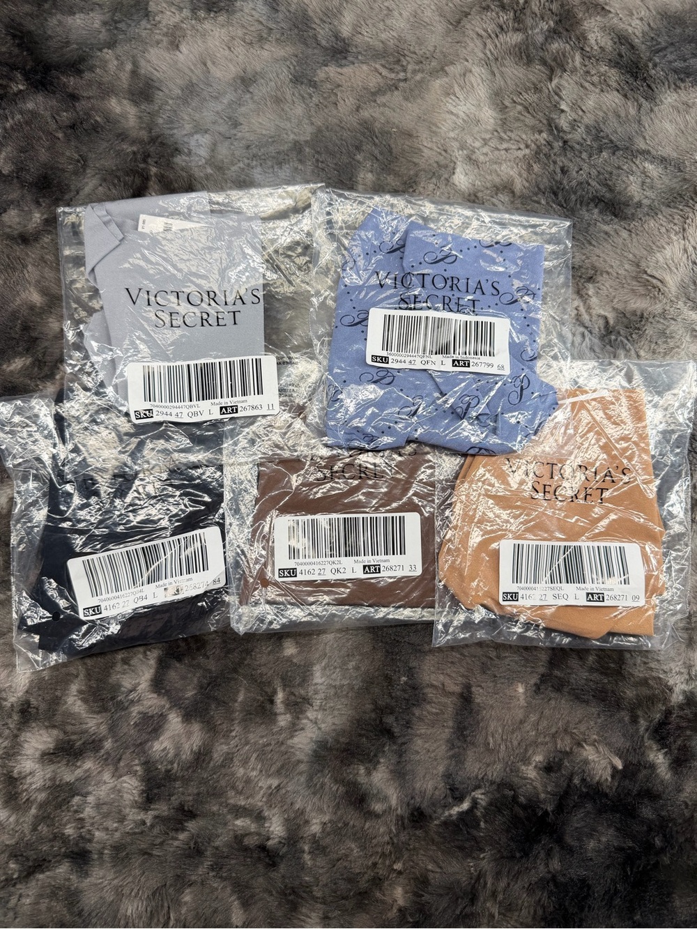 NWT Victoria's Secret Seamless Panty Bundle Set of 5 No Show Logo Women Size L